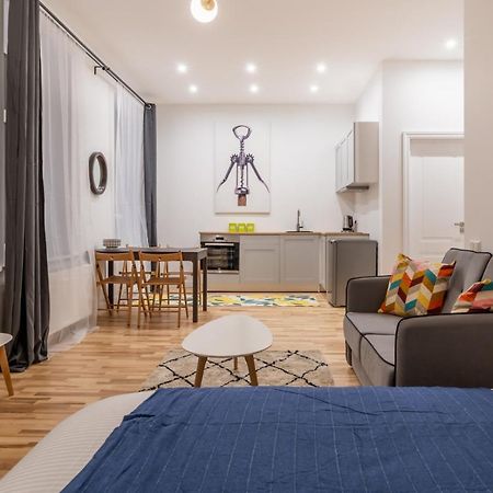 Lacplesa24 - Modern Studios In Riga City Center المظهر الخارجي الصورة