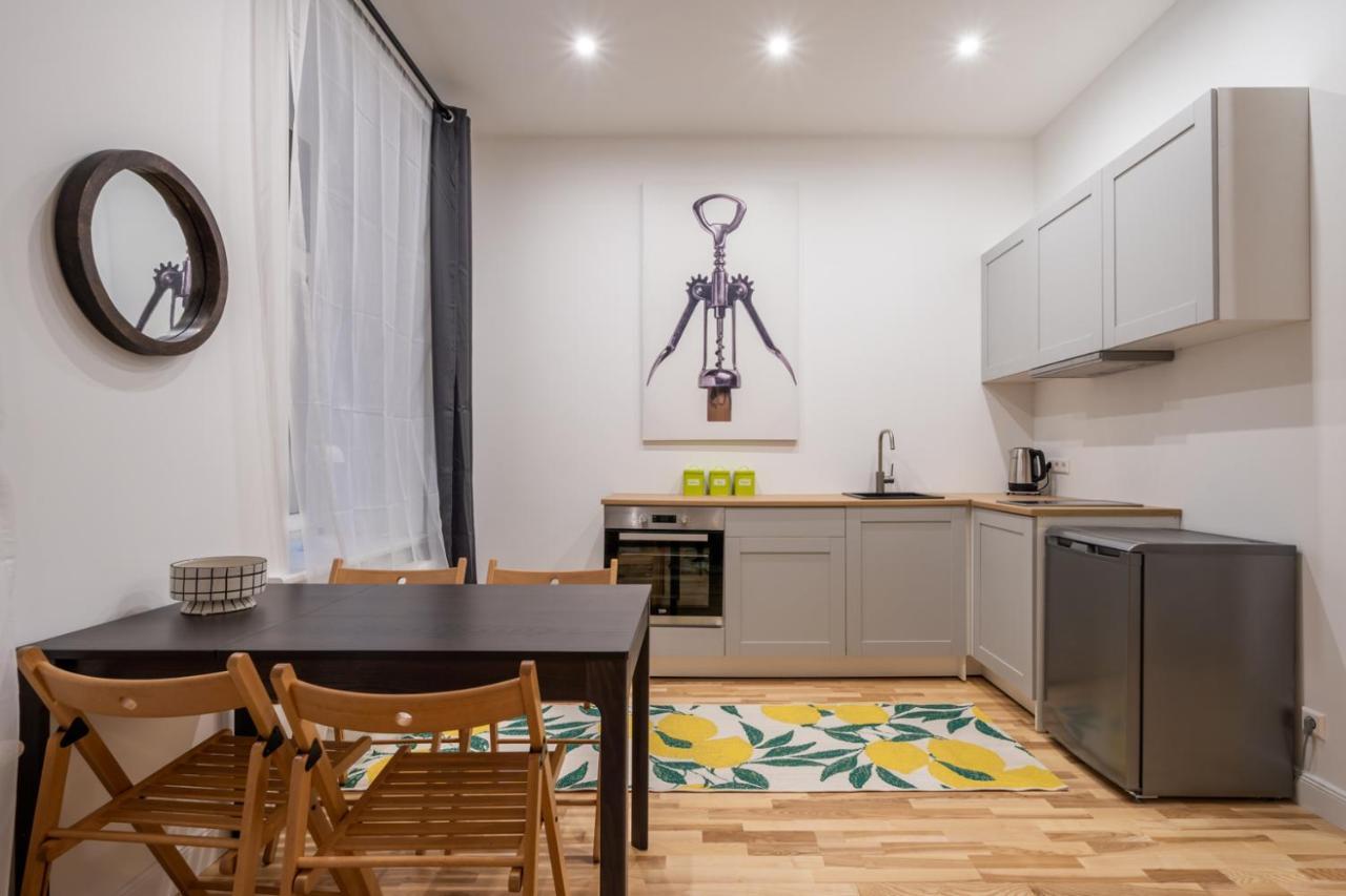 Lacplesa24 - Modern Studios In Riga City Center المظهر الخارجي الصورة