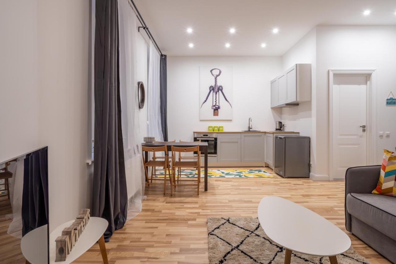 Lacplesa24 - Modern Studios In Riga City Center المظهر الخارجي الصورة