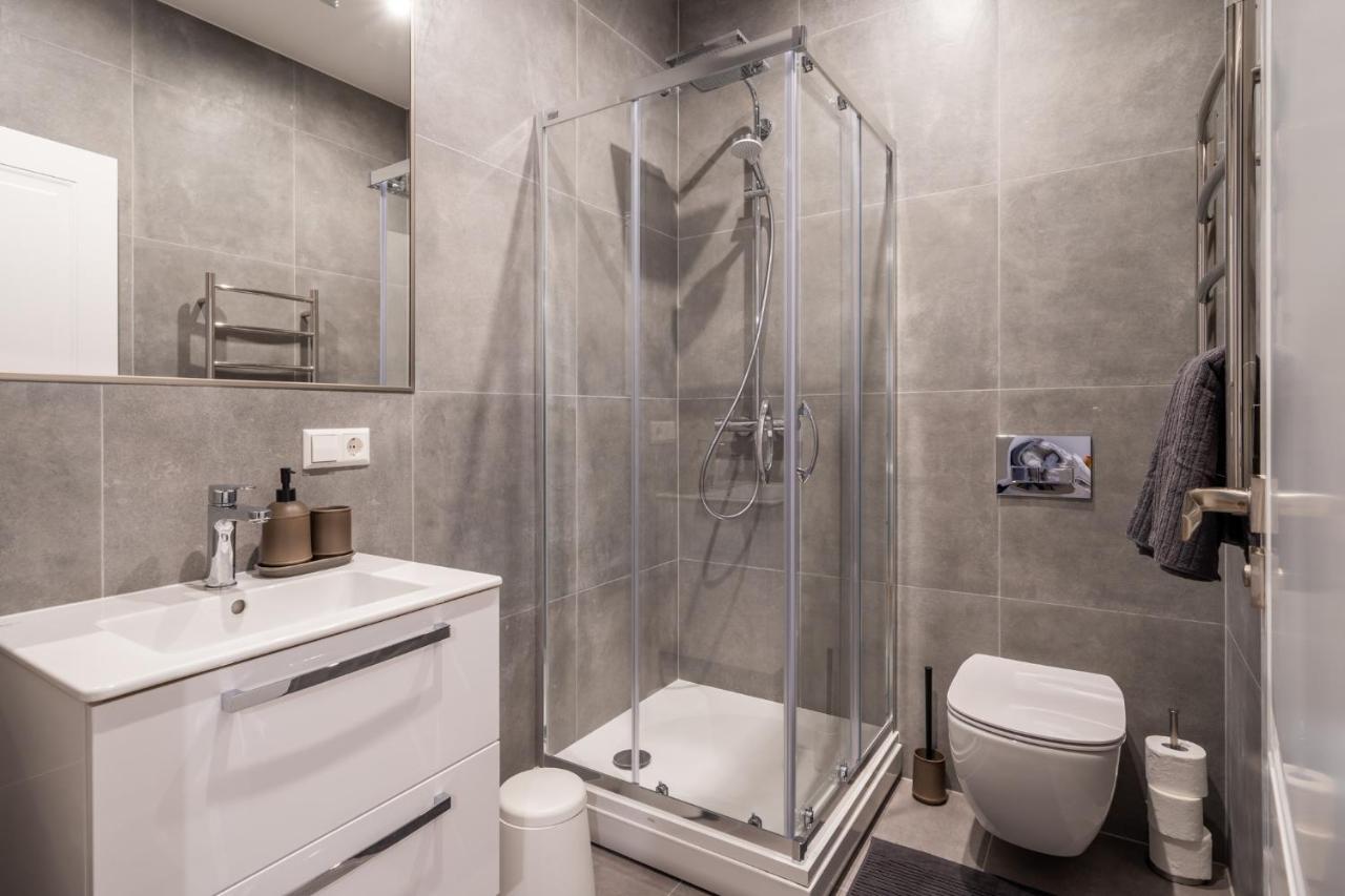 Lacplesa24 - Modern Studios In Riga City Center المظهر الخارجي الصورة