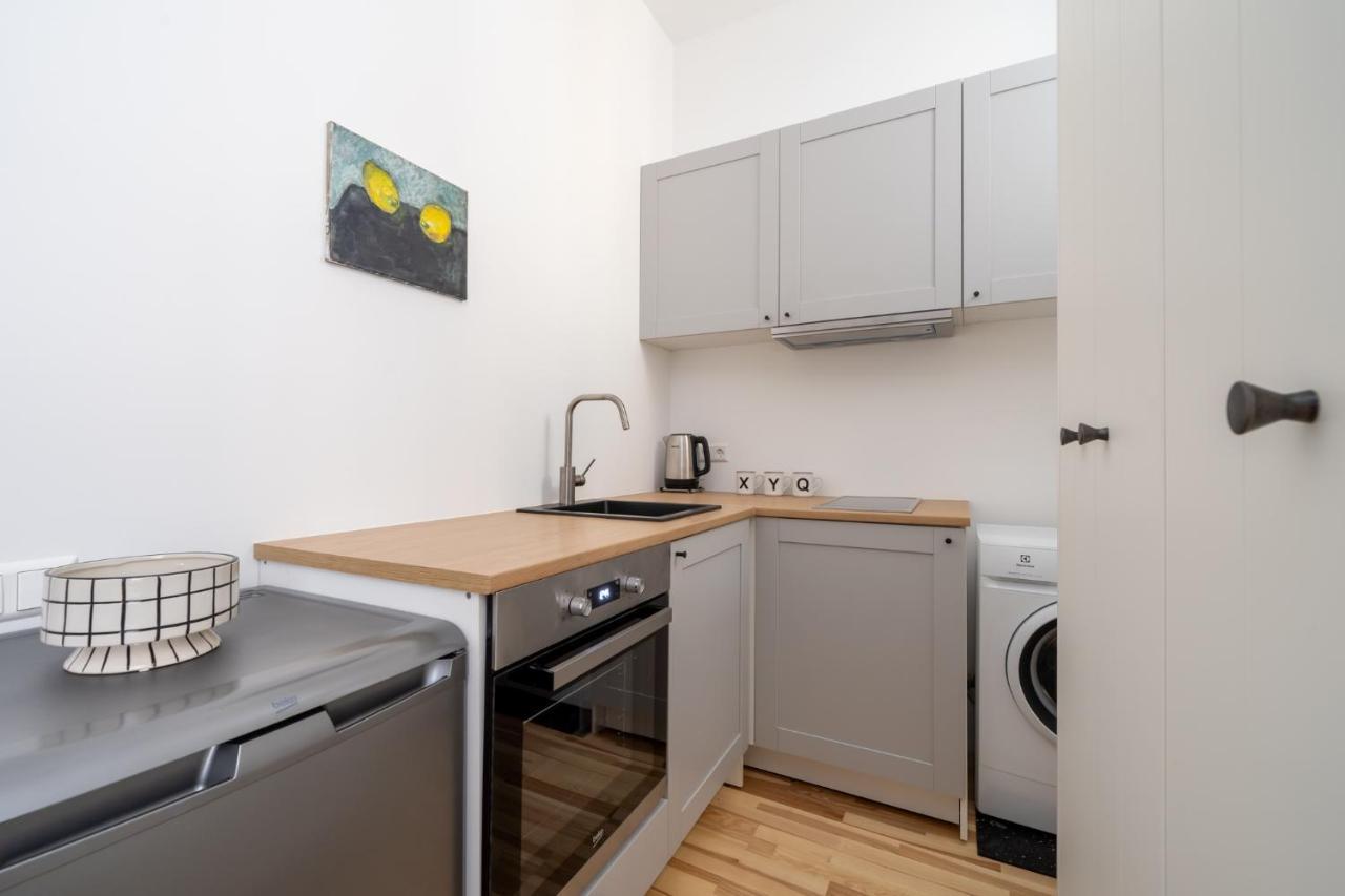 Lacplesa24 - Modern Studios In Riga City Center المظهر الخارجي الصورة